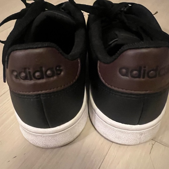 Men’s Adidas leisure tennis’s shoe size 7 1/2. - Picture 4 of 6